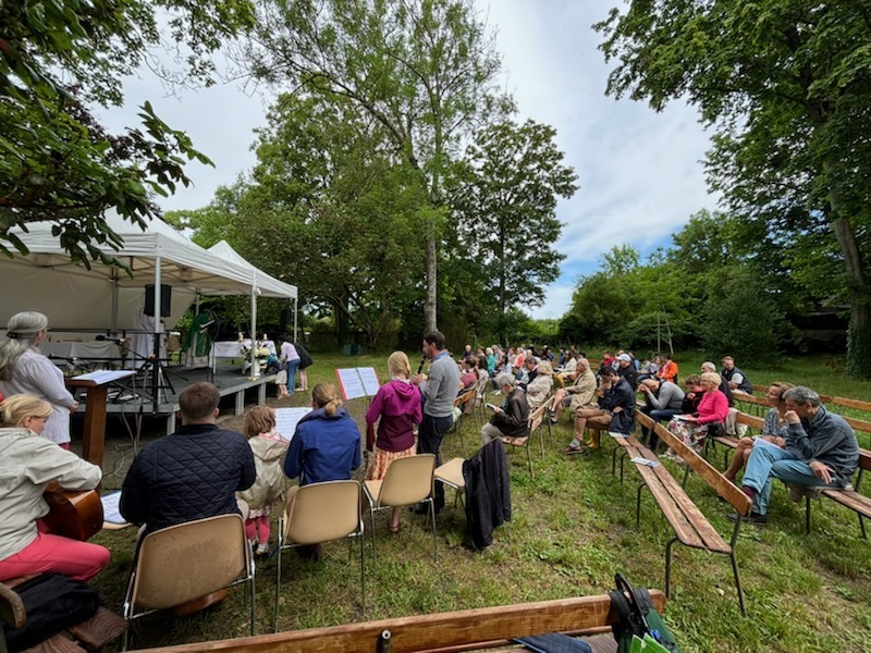 La messe en plein air au Bois Fleuri